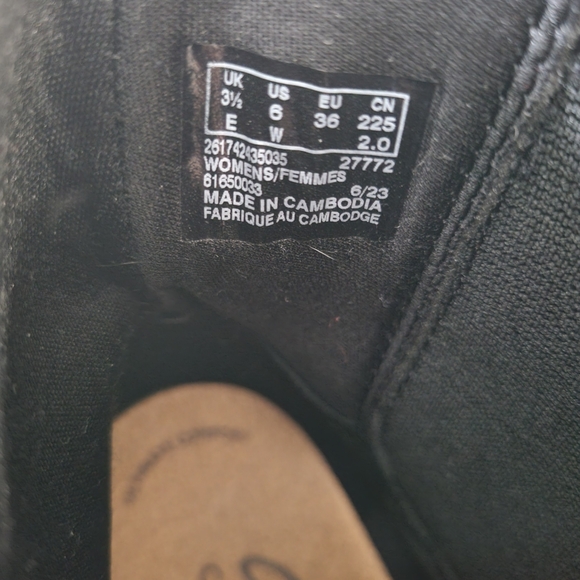 Clarks Boot - Picture 2 of 8